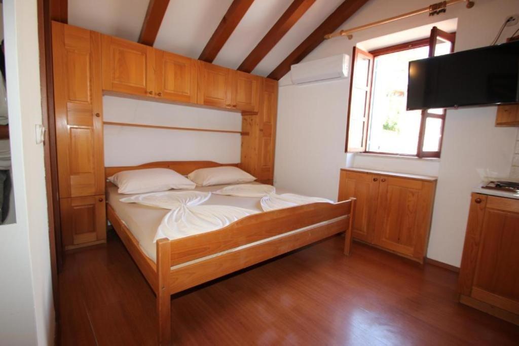 Lovely Studio Apartments Mali Raj Vrsar Exterior foto